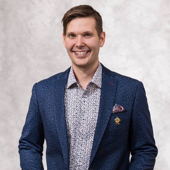 Meet your Posher, Guy - Picture 1 of 1